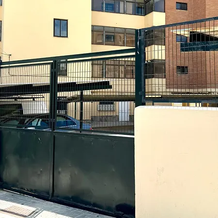 דירה La Carihuela A 150 Metros De La Playa Con Espectaculares Vistas טורמולינוס
