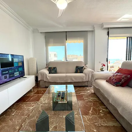 La Carihuela A 150 Metros De La Playa Con Espectaculares Vistas トレモリノス